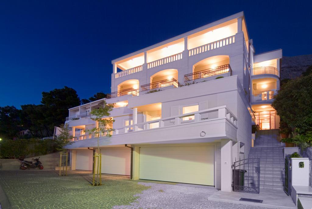 Apartments Villa Medic Brela Zewnętrze zdjęcie