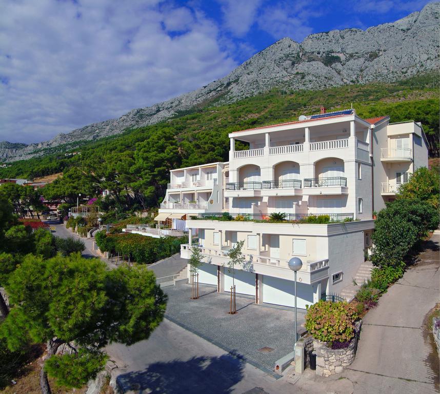 Apartments Villa Medic Brela Zewnętrze zdjęcie