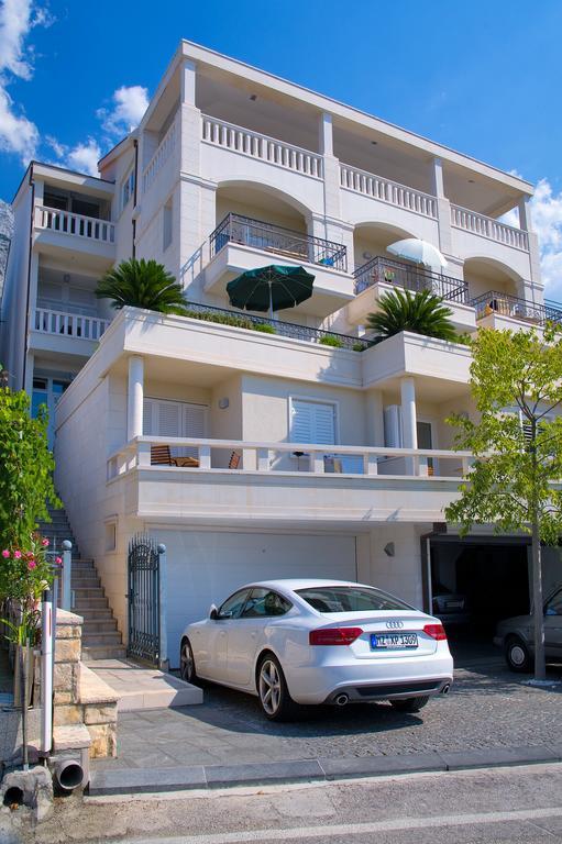 Apartments Villa Medic Brela Zewnętrze zdjęcie