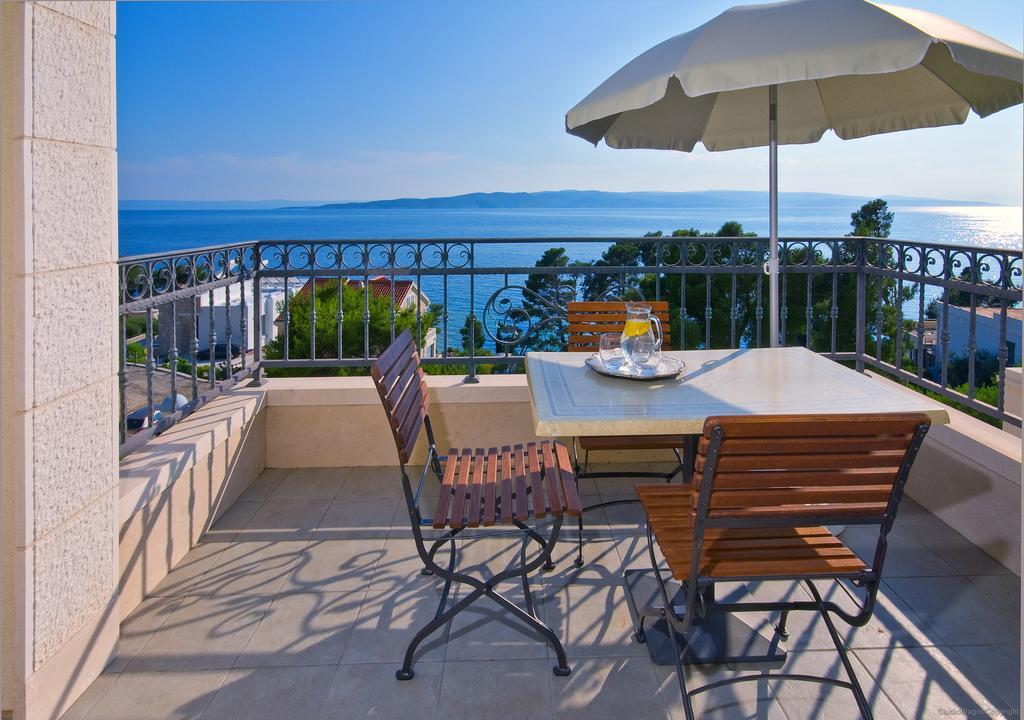 Apartments Villa Medic Brela Zewnętrze zdjęcie