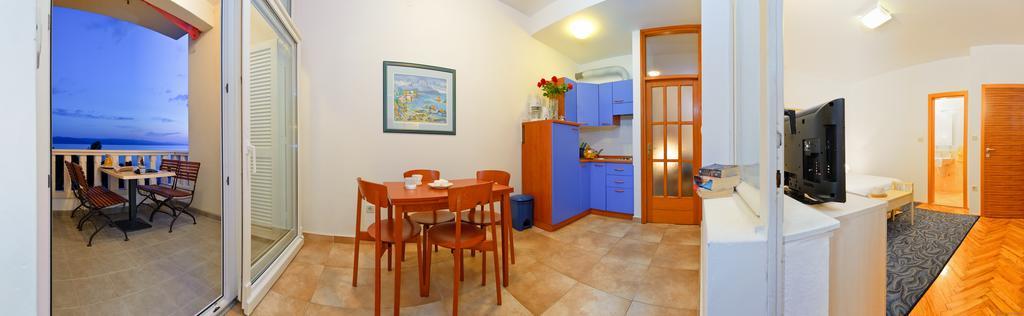 Apartments Villa Medic Brela Zewnętrze zdjęcie