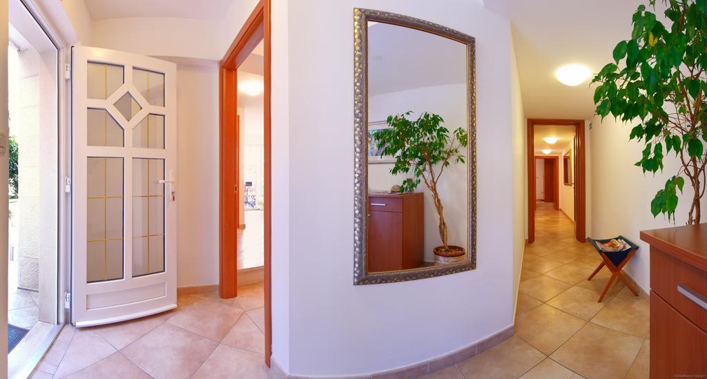 Apartments Villa Medic Brela Zewnętrze zdjęcie